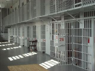 Töretlenül fejlődnek a magyar börtöncégek