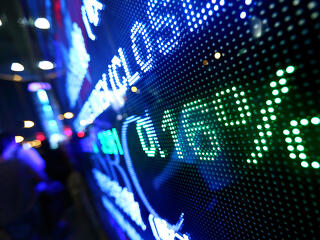 Erős negyedévet zárt a magyar tőzsde