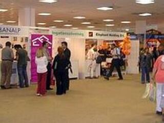 Milliós gyémántékszerek a Lakásbörzén