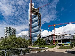 Új magaslatokra tör a Mol székház