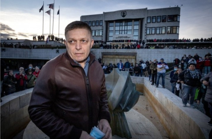 A szlovák kormányfő nincs szállítható állapotban