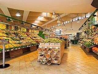 A válság ellenére munkaerő-felvételt tervez a Spar