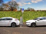 Hatalmas áresés az elektromos autók piacán, miközben nő a népszerűségük