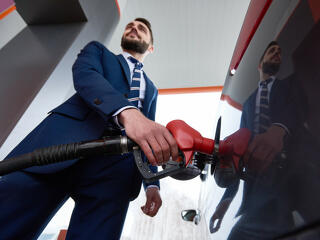 Most ne várjon a tankolással szerdáig!