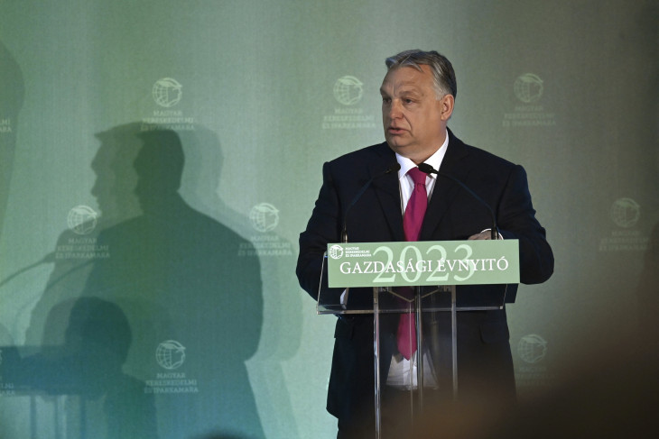Orbán Viktor miniszterelnök a Magyar Kereskedelmi és Iparkamara évnyitó gazdaságpolitikai fórumán (Fotó: MTI/Koszticsák Szilárd)