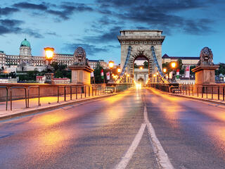 Meglepetés, spanyol roham várható húsvétkor