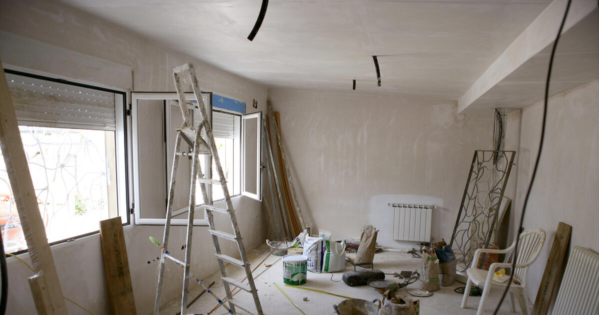 Kegyetlen drágulás jön: hetek alatt akár 1 millióval nőhet egy felújítás ára