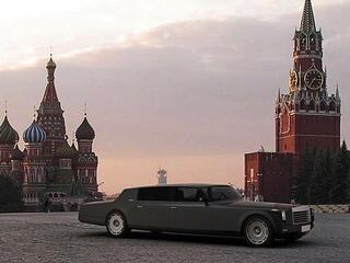A Porsche keze is benne van Putyin új luxusautójában