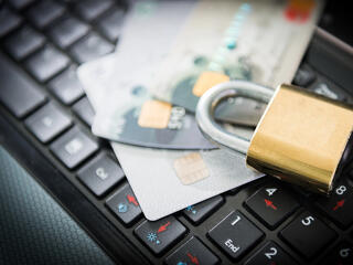Az emberi tényezőre fókuszálnak a csalók – így tűnik el a pénz a bankszámláról 