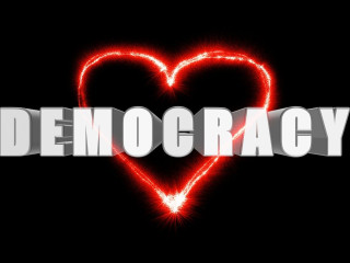 Romlott Magyarország demokráciaindexe