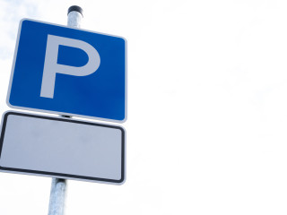 Vállalkozók parkolási kedvezménye: óriási különbségek vannak a budapesti kerületek között