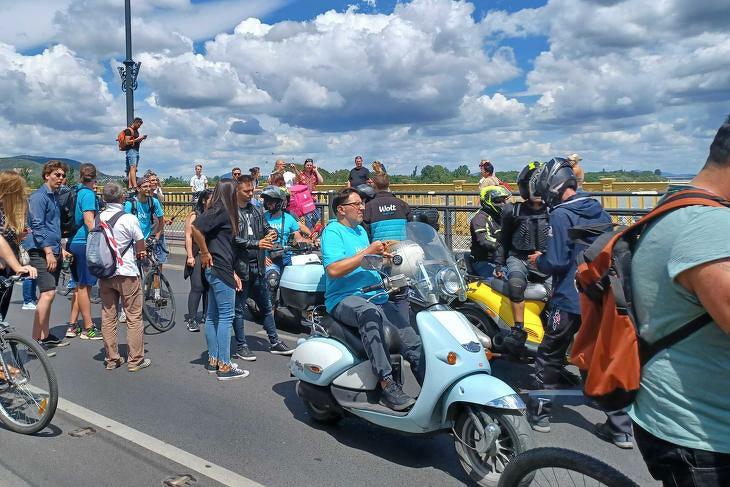 Két éve a katások nagy nyári demonstrációja jelezte, gond van a foglalkoztatások jogviszonyaival
