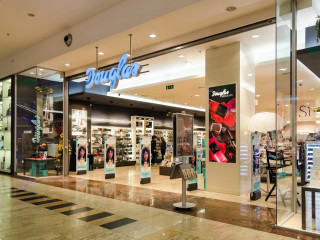 Versenyfelügyeleti eljárás indult a Douglas ellen