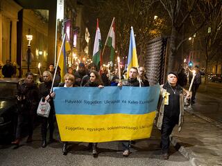 Minket is magával ránthat az ukrán káosz