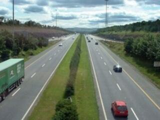 Autópályát, erőművet, vezetéket vegyenek!