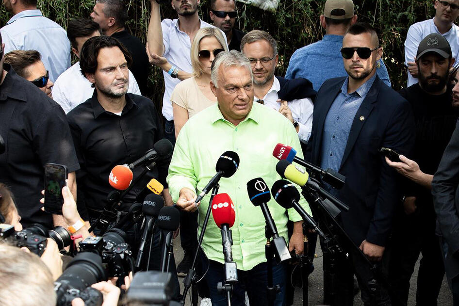 Zárt körben az új gazdaságpolitikáról beszél szombat délután