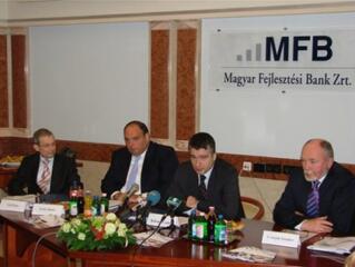 Idén eddig 50 milliárd jutott a kis cégeknek 