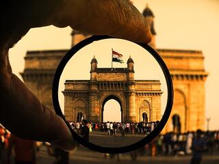 India beintett Trumpnak, nem kicsit