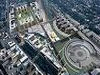 Tíz éves a kormányzati negyed szomszédja