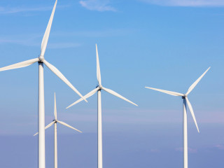 Bezzeg Ausztria: ott dübörög a szélenergia, nálunk most tanul repülni a szabályozás