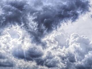 Rekordviharak csaptak le