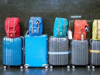 Házhoz mennek a bőröndért, hogy még kényelmesebb legyen a reptéri út