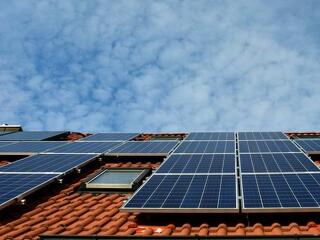 Két állami támogatás is segíti a napelem építést