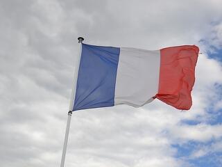 Lemondott a francia kormány