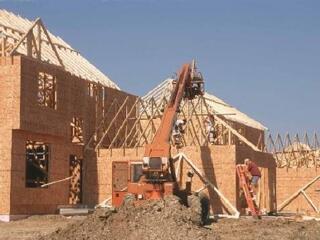 Az állam húzza az építőipart