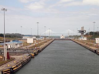 Kína nagyon bedurvult, harc indult a Panama-csatornáért