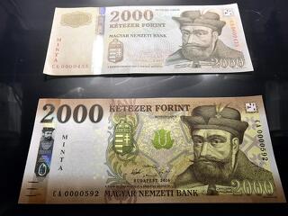 Még két hónapig lehet fizetni a régi 2000 és 5000 forintos bankjegyekkel
