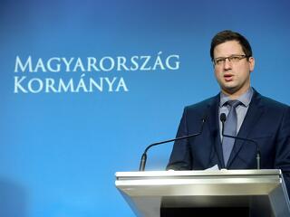 Hatalmas nyugdíjprémiumról beszélt Gulyás Gergely
