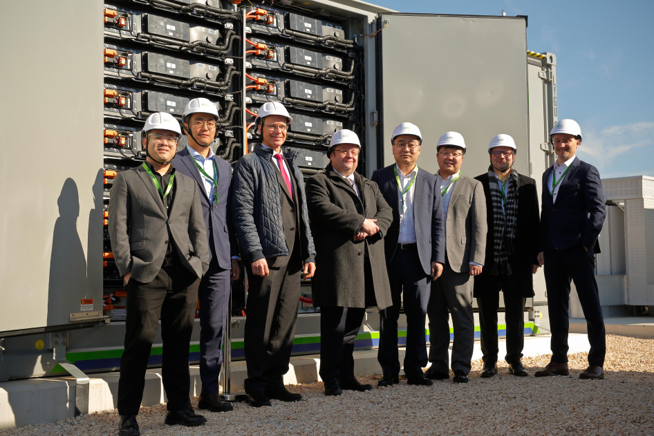 Világújdonság a nagy akkumulátorcellás energiatároló