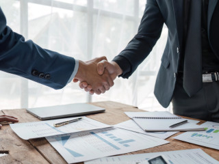 Év végi kapkodás a cégeladásoknál: így csúszhat el egy többmilliárdos üzlet