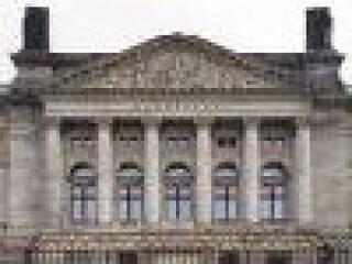 Kevesebb adót fizetnek a cégek