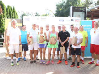 Tisztelt Ász! tenisztorna az augusztusi forróságban 