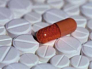 Százezer állásba kerülnek a hamis gyógyszerek