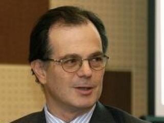 A függetlenséget hirdeti Simor