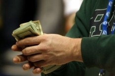 dollár, euró, euró árfolyam, euróválság, forint, forintárfolyam, gazdaságélénkítés, gazdasági növekedés, gazdaságpolitika, tőzsde dollár, euró, euró árfolyam, euróválság, forint, forintárfolyam, gazdaságélénkítés, gazdasági növekedés, gazdaságpolitika, tőzsde