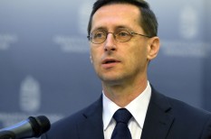 gazdasági kilátások, költségvetés 2013, költségvetési hiány gazdasági kilátások, költségvetés 2013, költségvetési hiány
