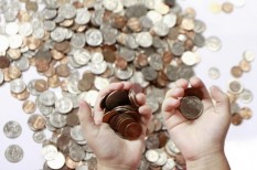 bankkártya-használat, készpénz, valuta bankkártya-használat, készpénz, valuta