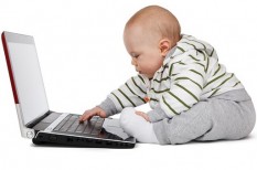 chat, digitális bennszülöttek, facebook, gyermekvédelem, internetes zaklatás, kommunikáció, messenger chat, digitális bennszülöttek, facebook, gyermekvédelem, internetes zaklatás, kommunikáció, messenger