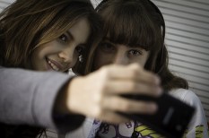 felmérés, fogyasztás, fogyasztói bizalom, generáció, kamasz, korosztály, márkahűség, tini, usa, y generáció, z-generáció felmérés, fogyasztás, fogyasztói bizalom, generáció, kamasz, korosztály, márkahűség, tini, usa, y generáció, z-generáció