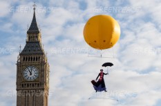 anglia, dízel, dízel autók, emissziócsökkentés, greenpeace, kampány, légszennyezettség, levegő, london, mary poppins, szmog, tudatosság anglia, dízel, dízel autók, emissziócsökkentés, greenpeace, kampány, légszennyezettség, levegő, london, mary poppins, szmog, tudatosság