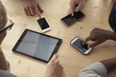 hitelfelvétel, mobil, online, pénzügyek, számítógép, ügyintézés hitelfelvétel, mobil, online, pénzügyek, számítógép, ügyintézés