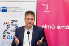 alkalmazkodás, digitalizáció, duális képzés, duihk, jövő, munkahely, szakképzés, Uwe Tigges alkalmazkodás, digitalizáció, duális képzés, duihk, jövő, munkahely, szakképzés, Uwe Tigges