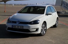 akkumulátor, elektromos autó, golf, távolság, töltés, vw akkumulátor, elektromos autó, golf, távolság, töltés, vw