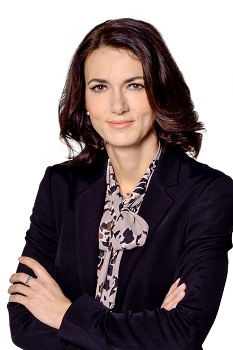 Dr. Rázsóné Szórády Csilla cégvezető, újHÁZ Centrum